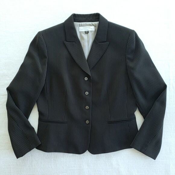 Tahari Blazer Women 12 Black Pinstripe Career Corporate Dark Academia Retro Goth - Picture 1 of 11
